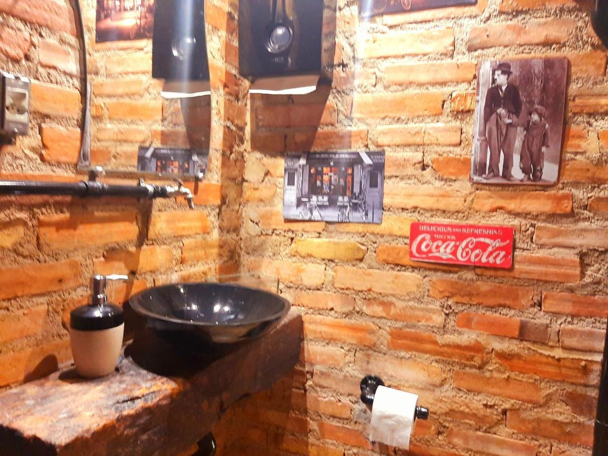 Bangalo Das Lagartixas ,Casa Studio Com Piscina Aquecida Privativa A 20 Minutos Do Centro De Curitiba Colombo Eksteriør bilde